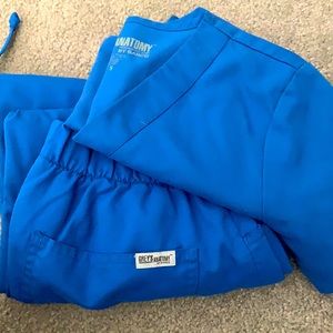 Women’s scrubs - SMALL